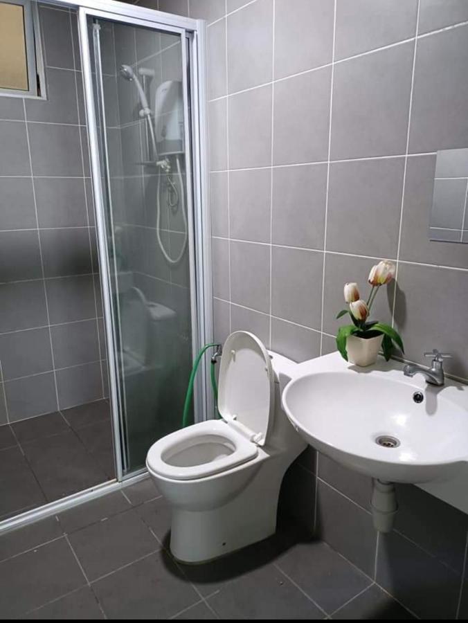 Cikta'Z Homestay Southville City Bangi Kampong Tangkas Exterior foto